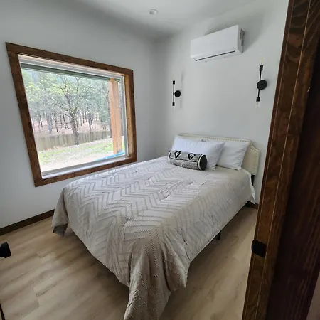 The Cabins At Northwood Trails Hot Springs Exterior photo